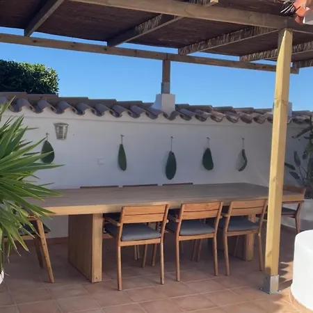 別荘 Seaview Escape: Spacious Villa For 8 *