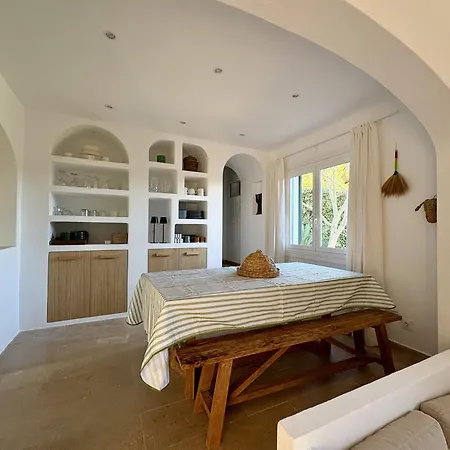 別荘 Seaview Escape: Spacious Villa For 8