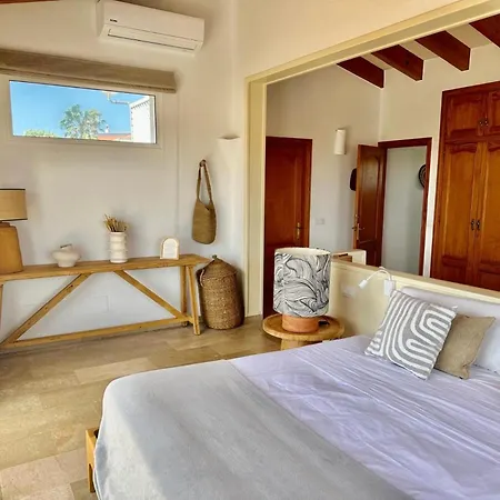 Seaview Escape: Spacious For 8 *