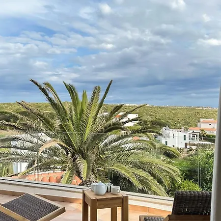 Holiday home Seaview Escape: Spacious For 8 *