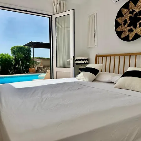Seaview Escape: Spacious For 8 *